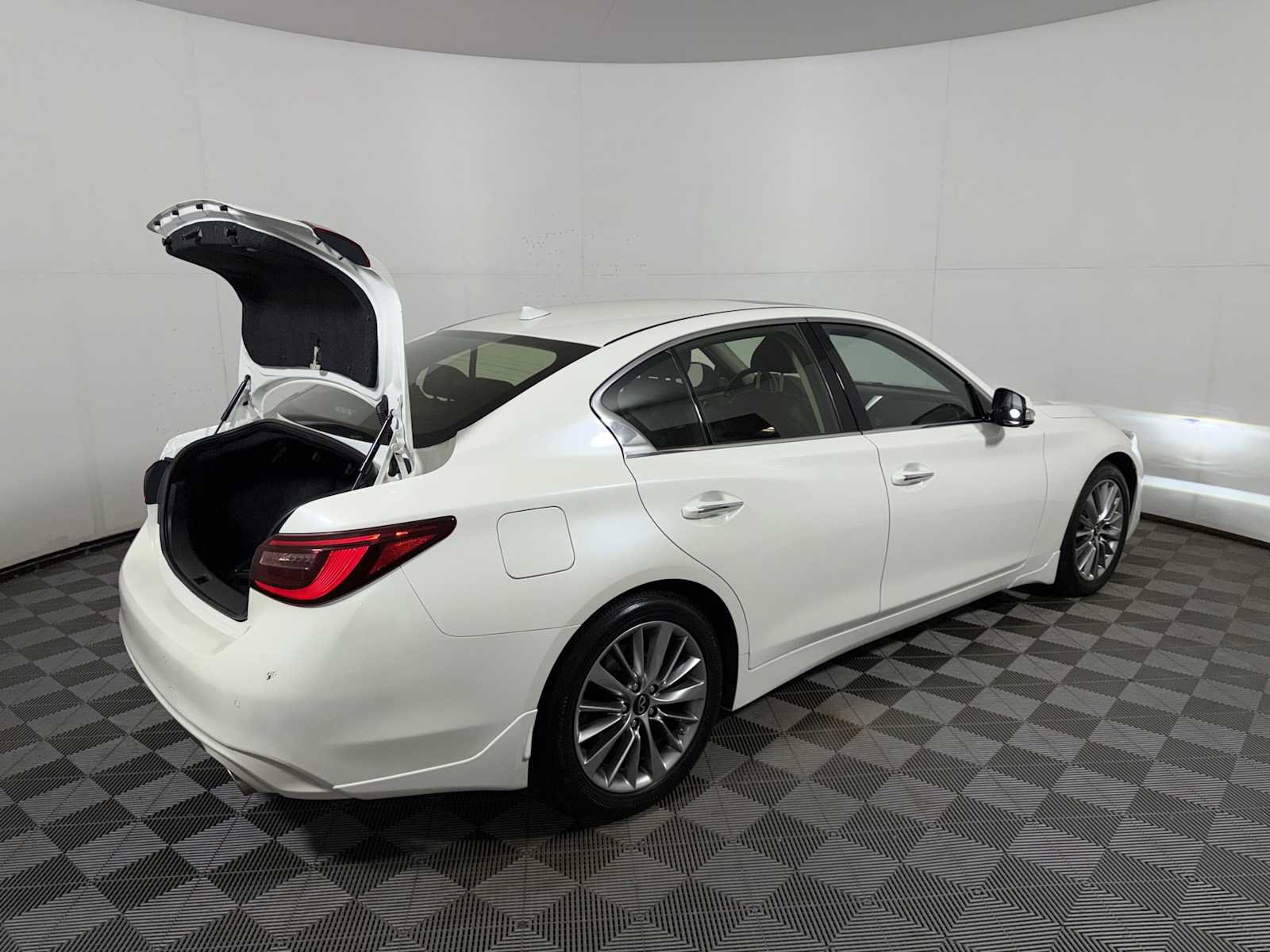 Used 2023 INFINITI Q50 Luxe w/ Cargo Package AWD/4WD image 23