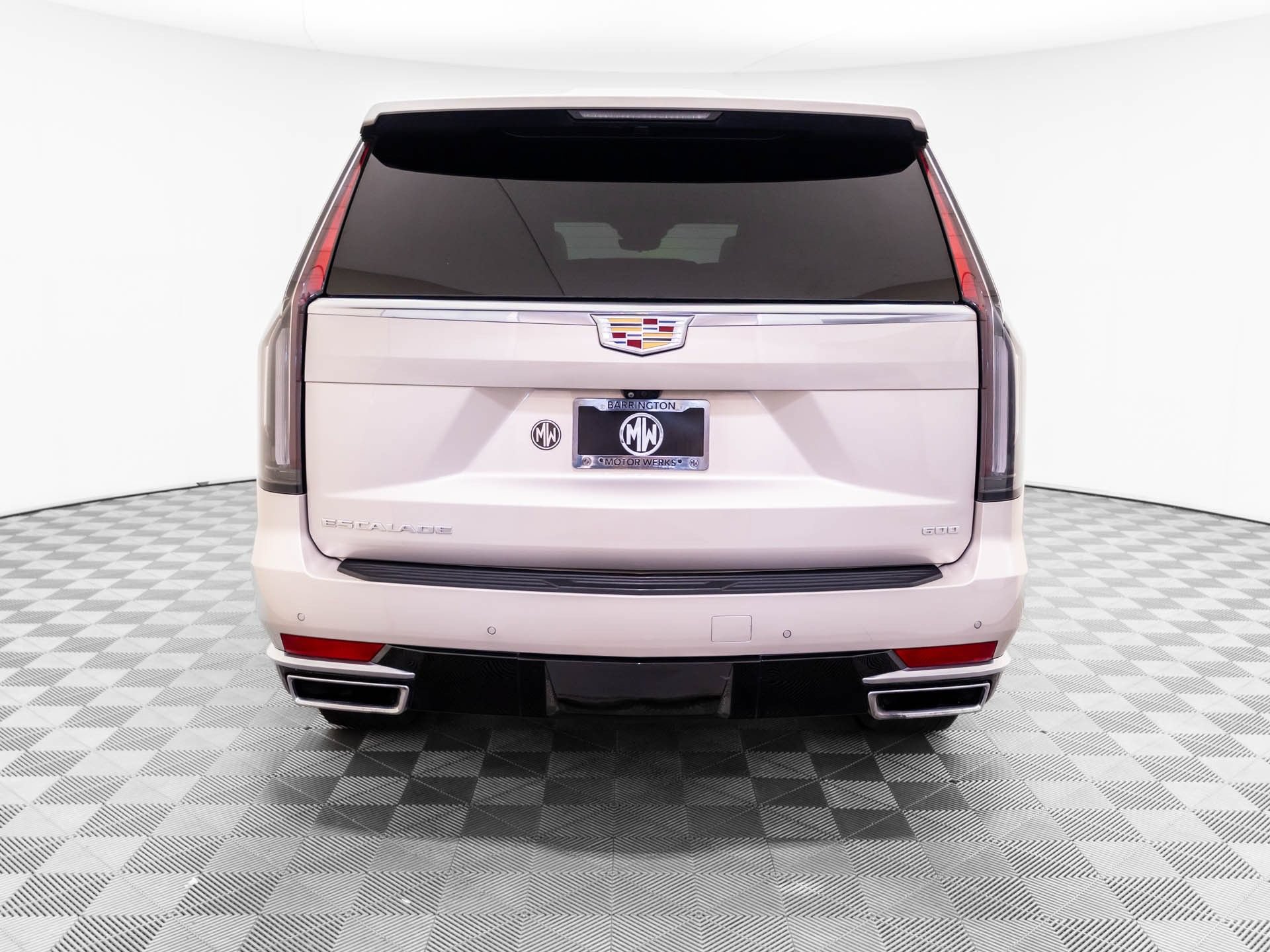 Used 2023 Cadillac Escalade ESV Premium Luxury AWD/4WD image 5