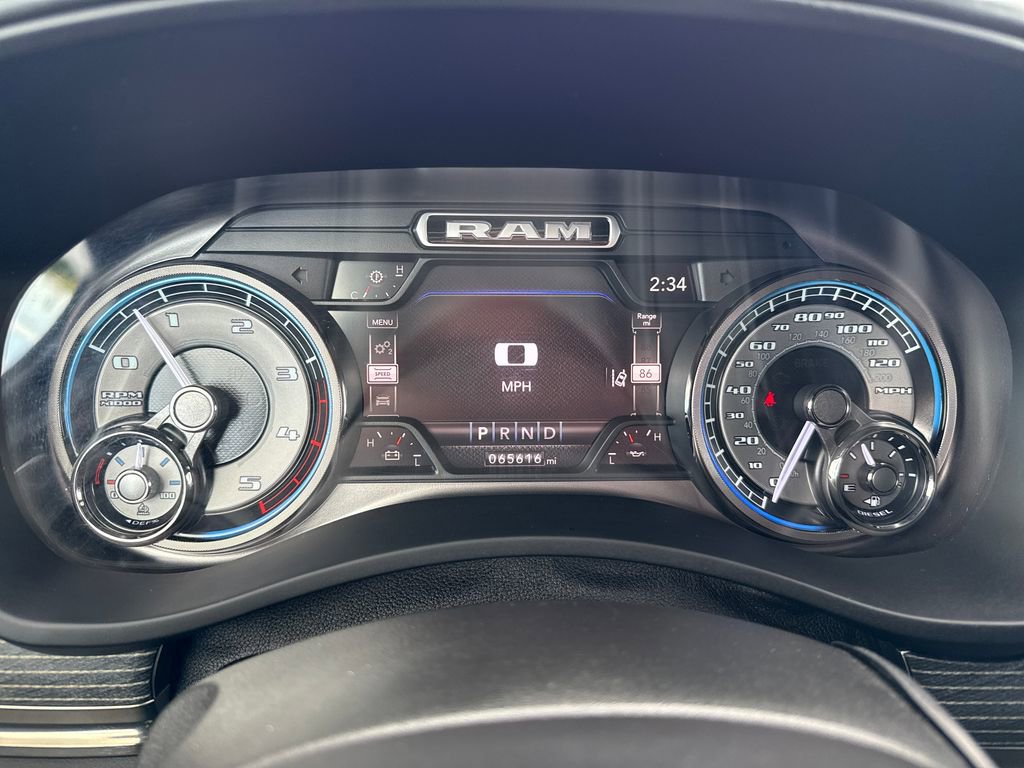 Used 2020 RAM 3500 Limited image 31