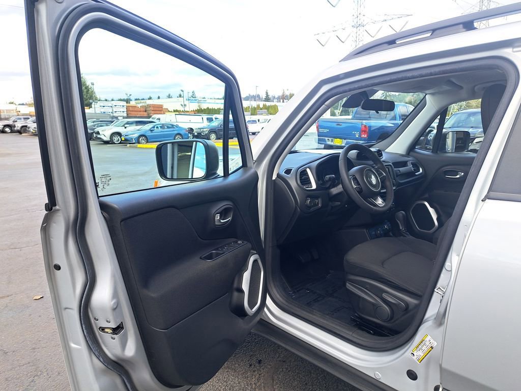 Used 2020 Jeep Renegade Sport w/ Sport Appearance Group AWD/4WD image 10