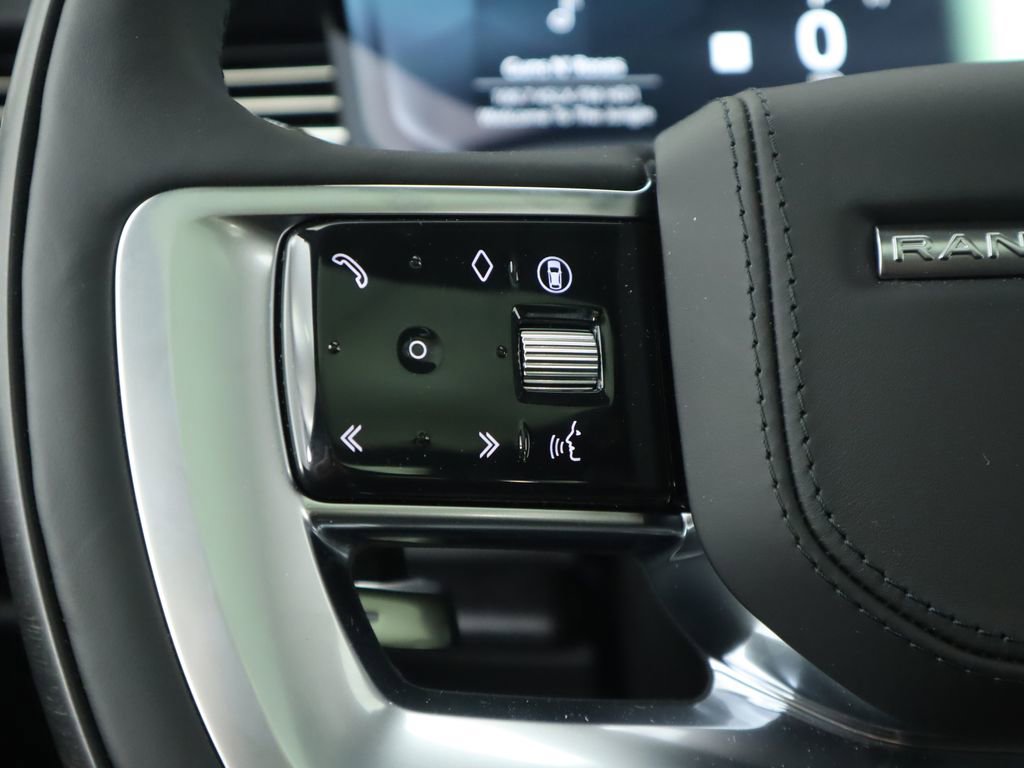 New 2026 Land Rover Range Rover SE image 11