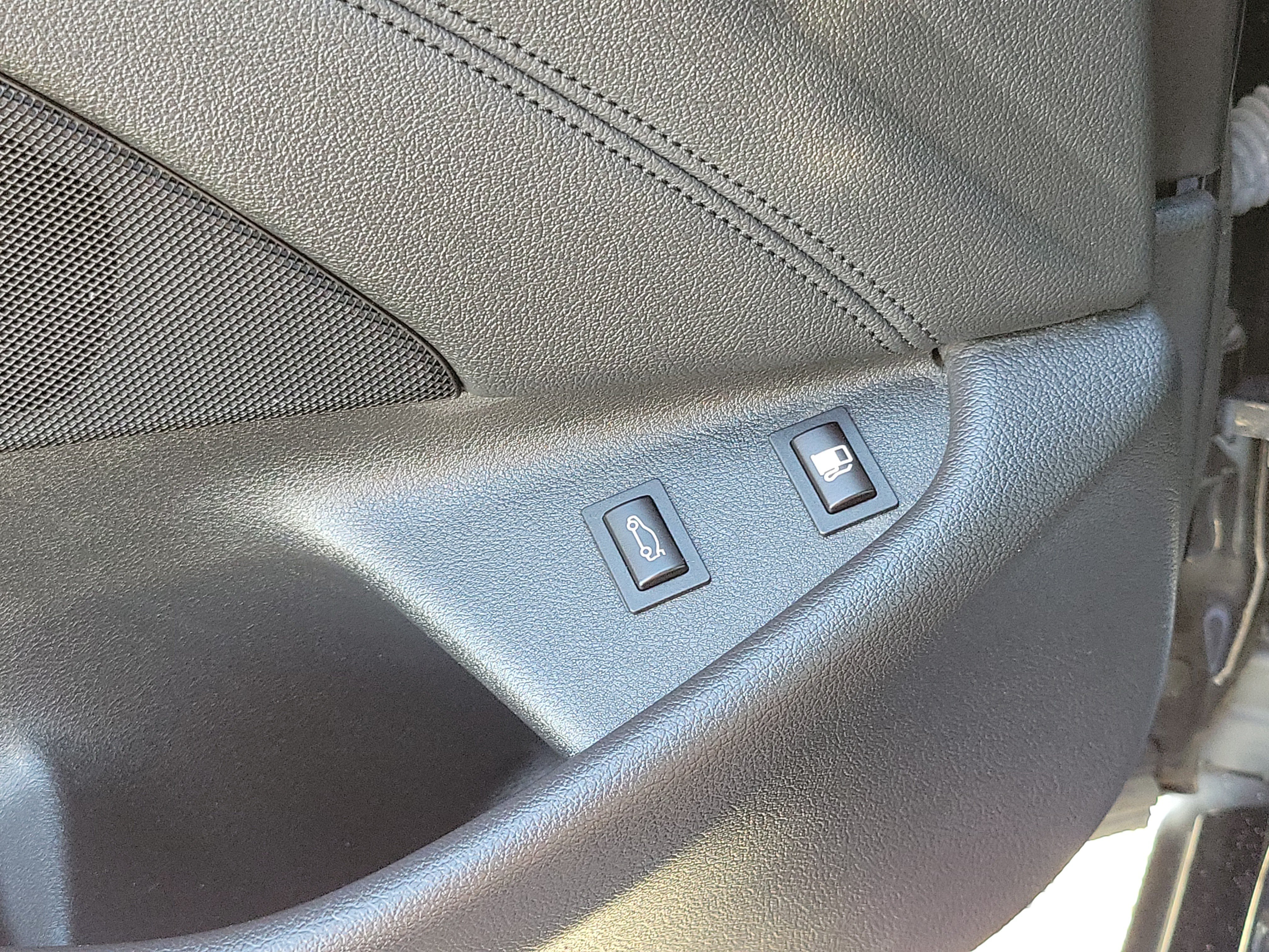 Used 2019 BMW 530e RWD image 14