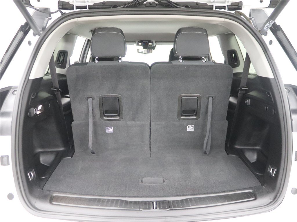 Used 2022 Jeep Grand Cherokee L Laredo w/ Luxury Tech Group I AWD/4WD image 6