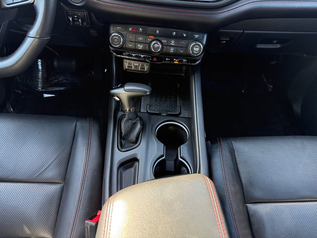 Used 2025 Dodge Durango GT image 15