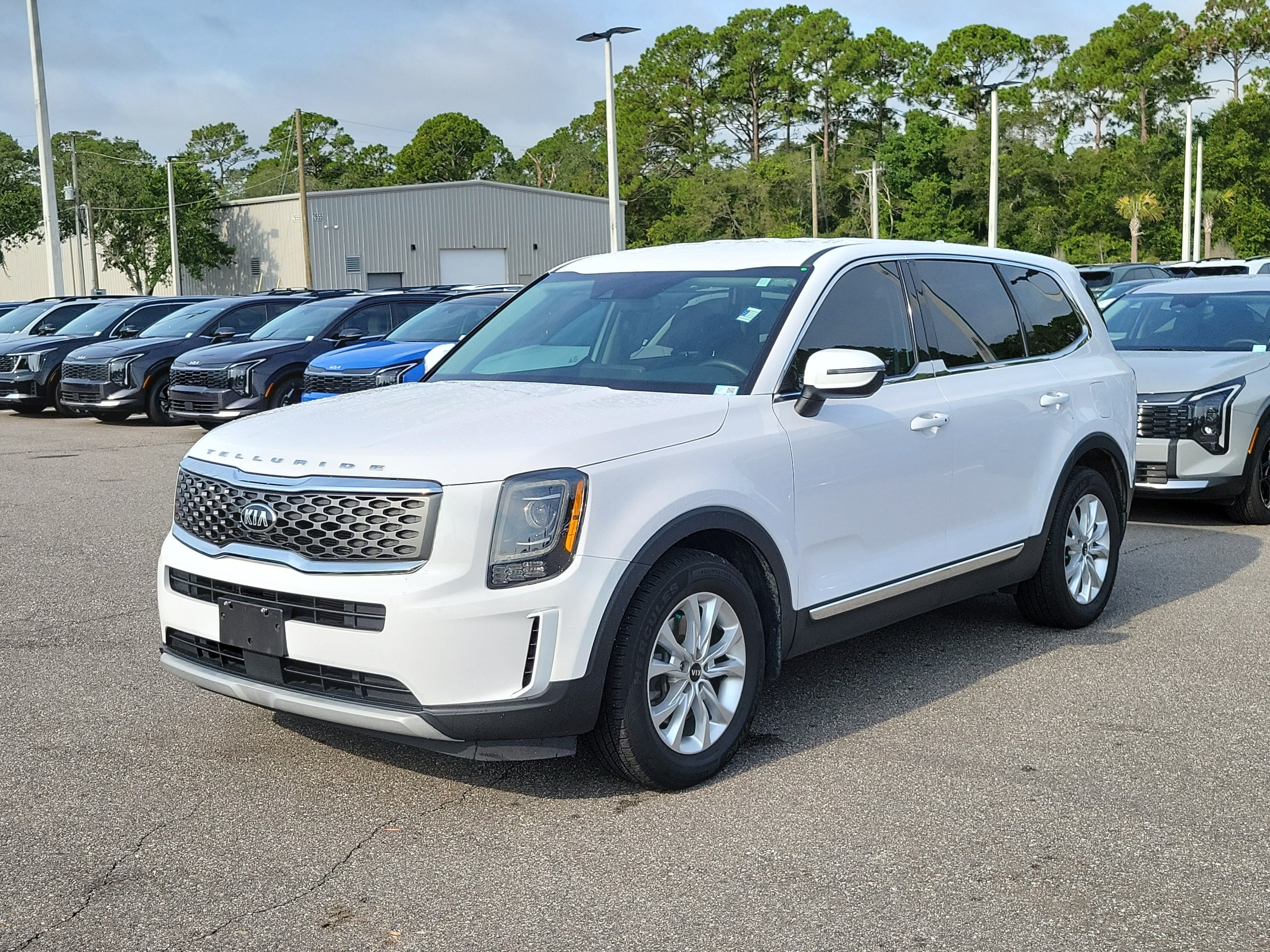 Certified 2021 Kia Telluride LX AWD/4WD image 3