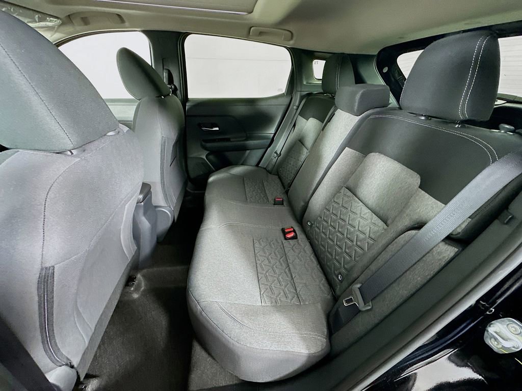 New 2026 Nissan Kicks SV w/ SV Premium Package image 32