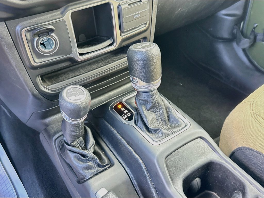 Certified 2022 Jeep Wrangler Sport AWD/4WD image 17