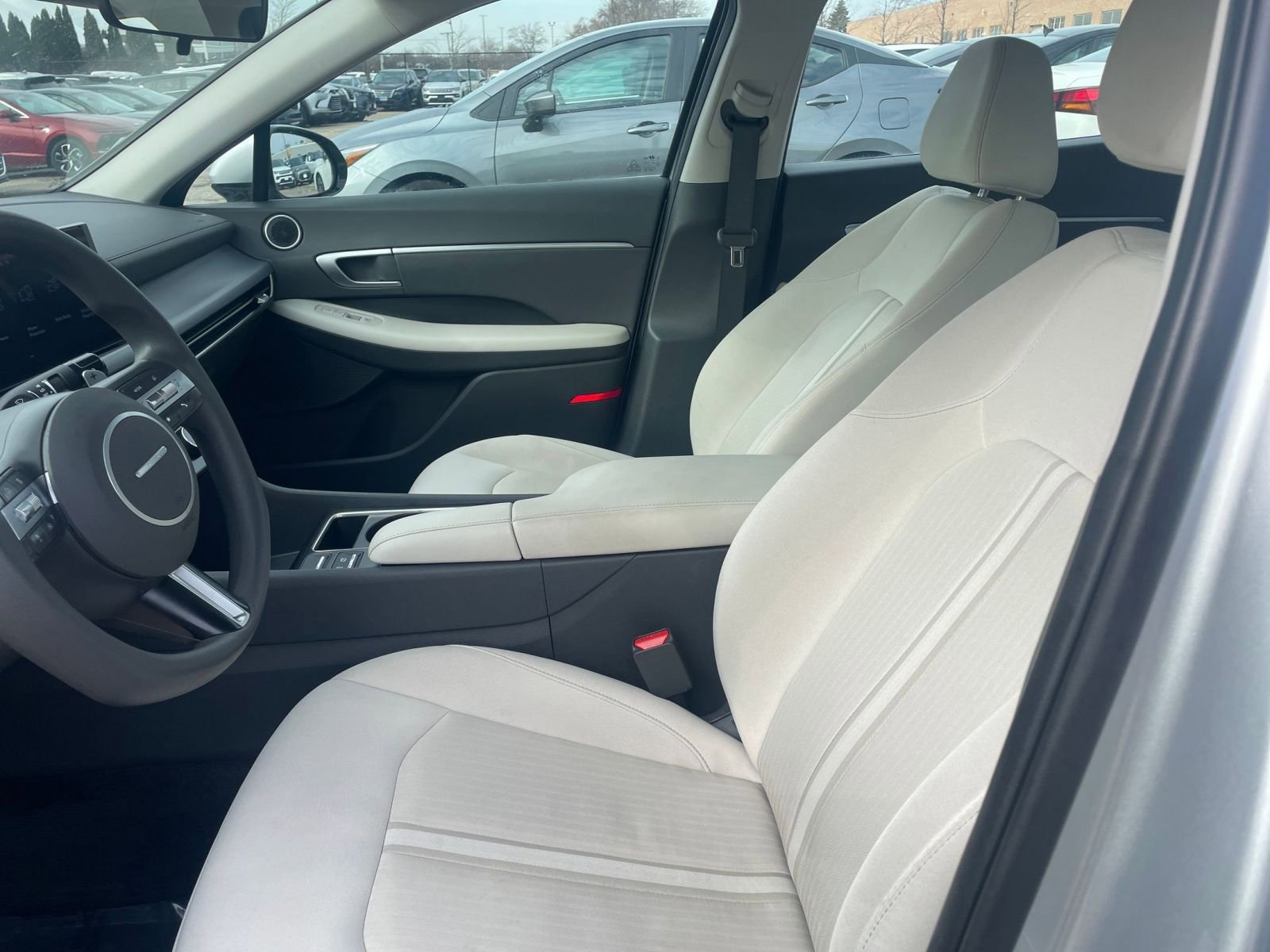 Used 2025 Hyundai Sonata SEL FWD image 25