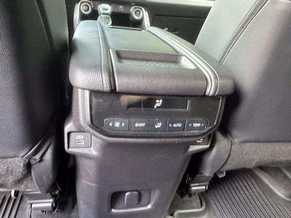 Used 2025 Toyota Grand Highlander AWD image 24