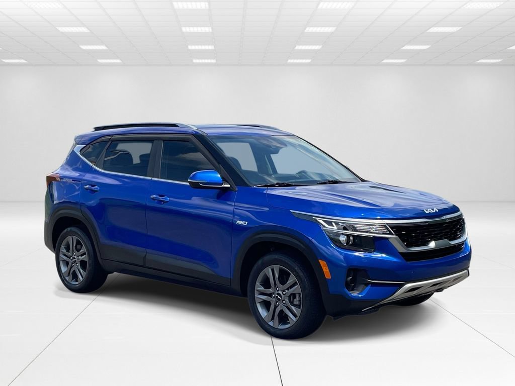 Used 2023 Kia Seltos S AWD/4WD image 1