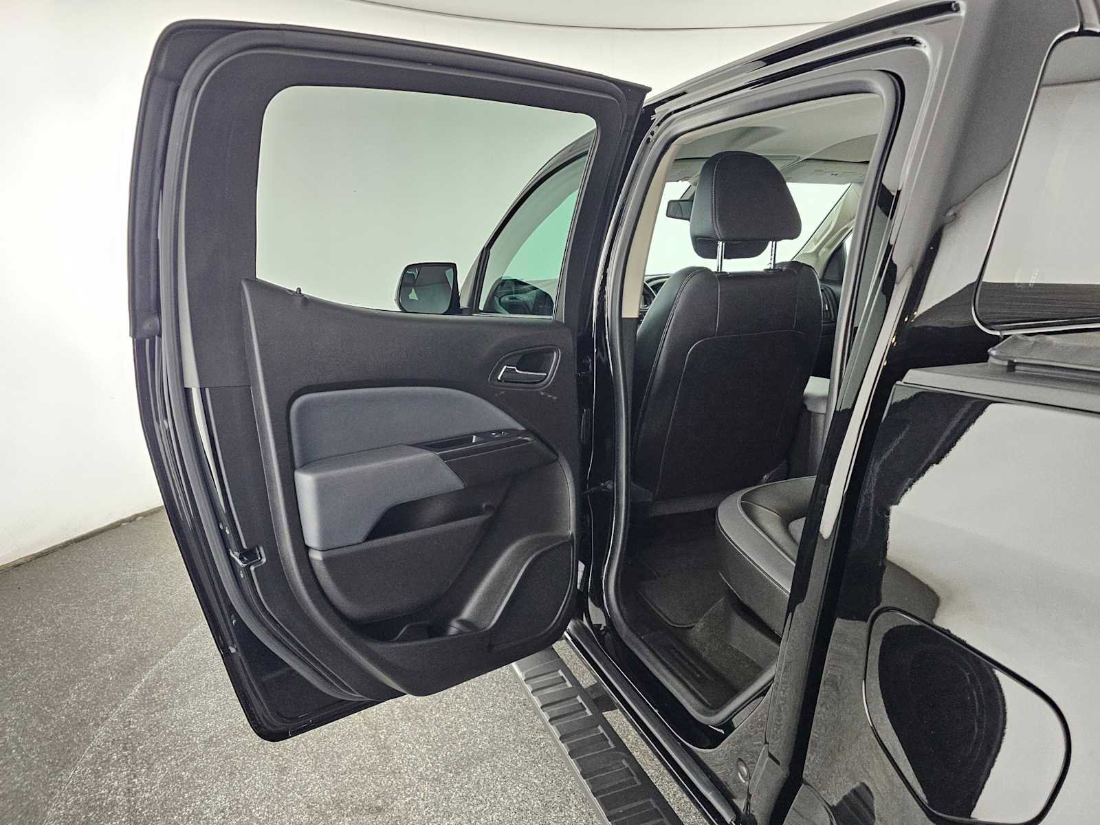 Used 2015 Chevrolet Colorado Z71 image 15