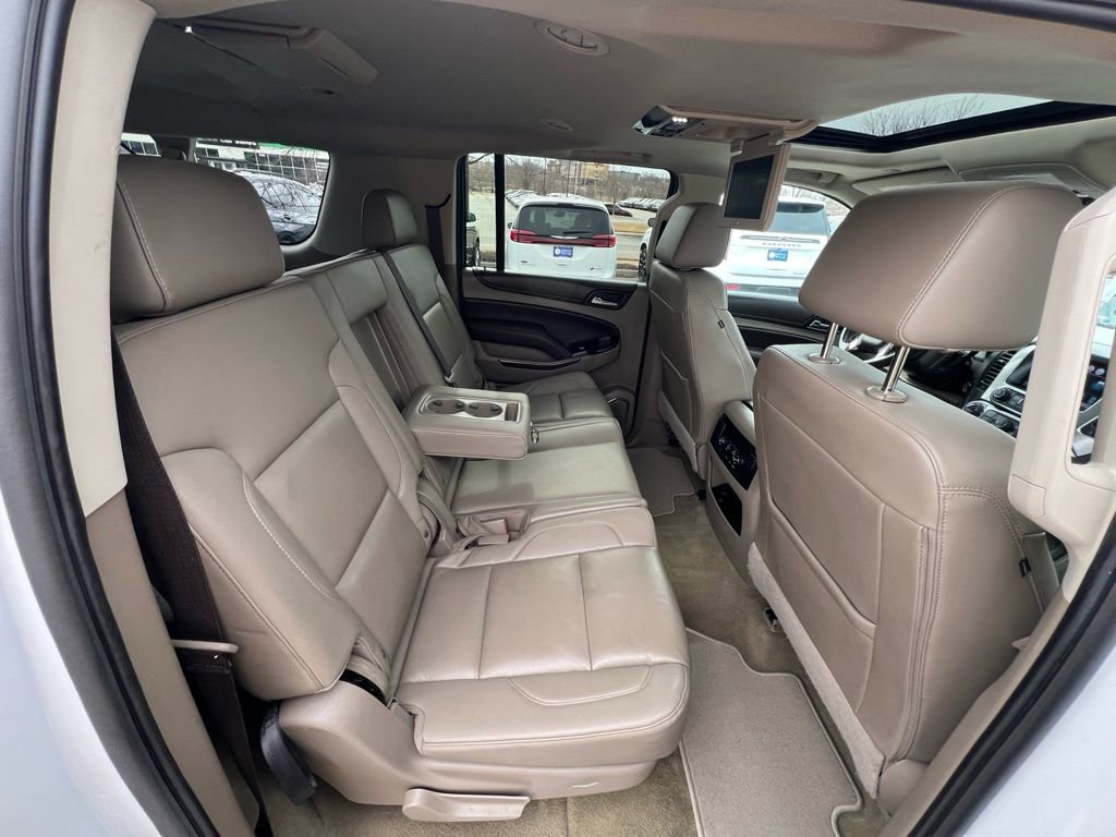 Used 2018 Chevrolet Suburban LT w/ LT Signature Package image 28