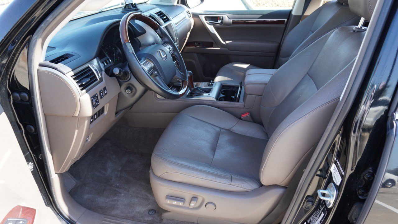 Used 2017 Lexus GX 460 Premium AWD/4WD image 12
