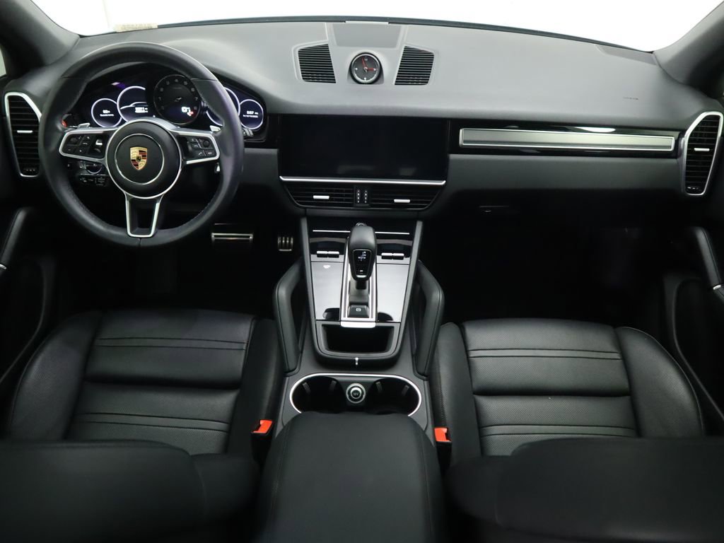 Used 2020 Porsche Cayenne S image 13