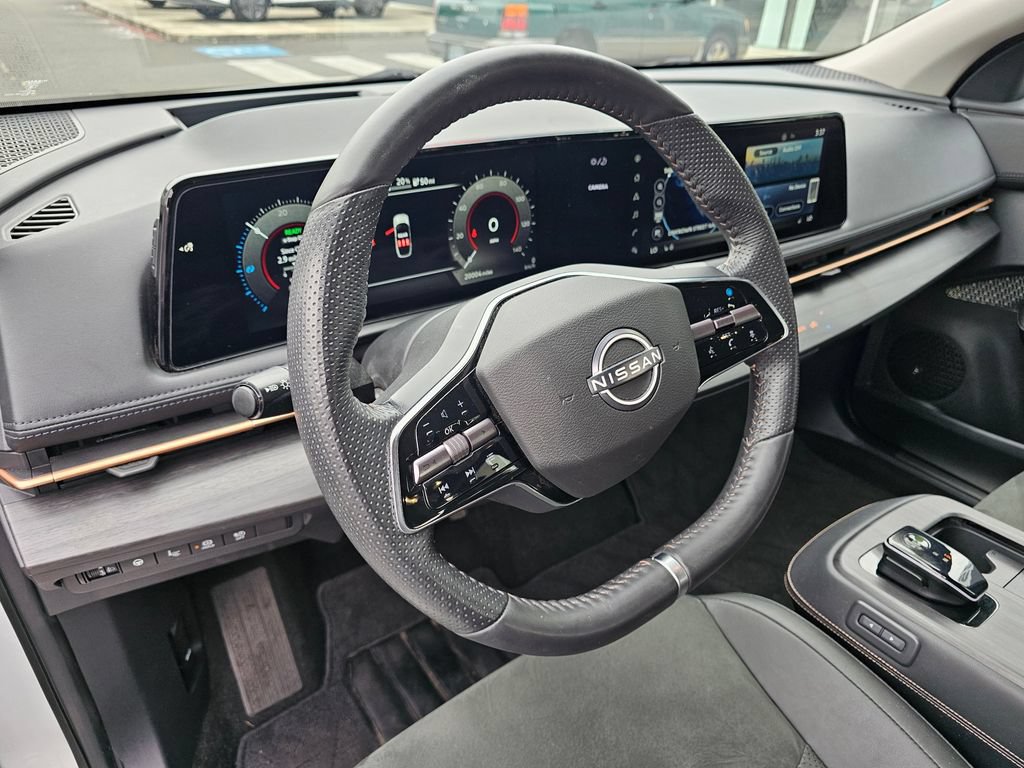 Used 2024 Nissan Ariya AWD image 24