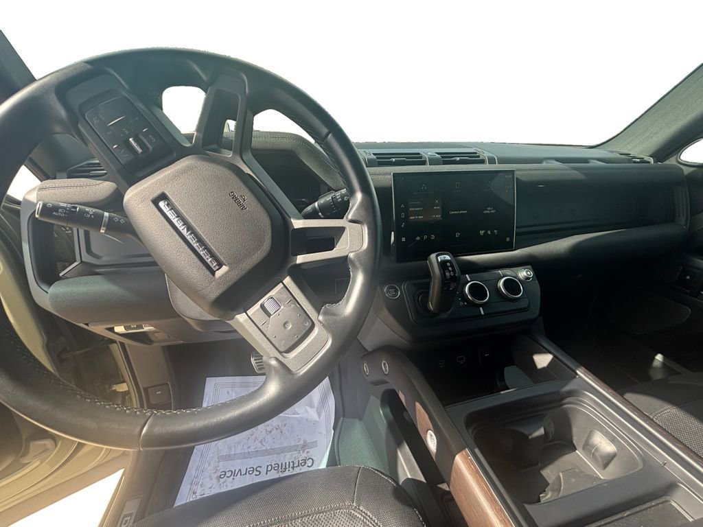 Used 2023 Land Rover Defender 110 X image 10