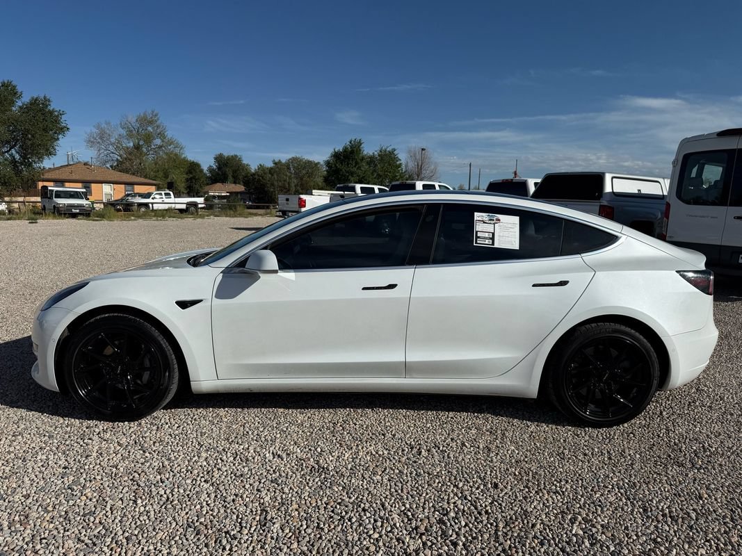 Used 2018 Tesla Model 3 Mid Range RWD image 6