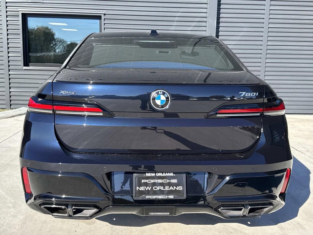 Used 2024 BMW 760i xDrive image 12