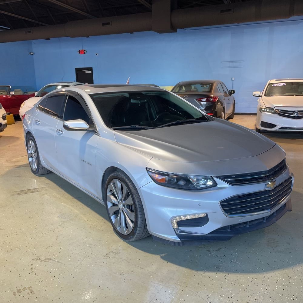Used 2018 Chevrolet Malibu Premier w/ Premier Sun and Wheel Package