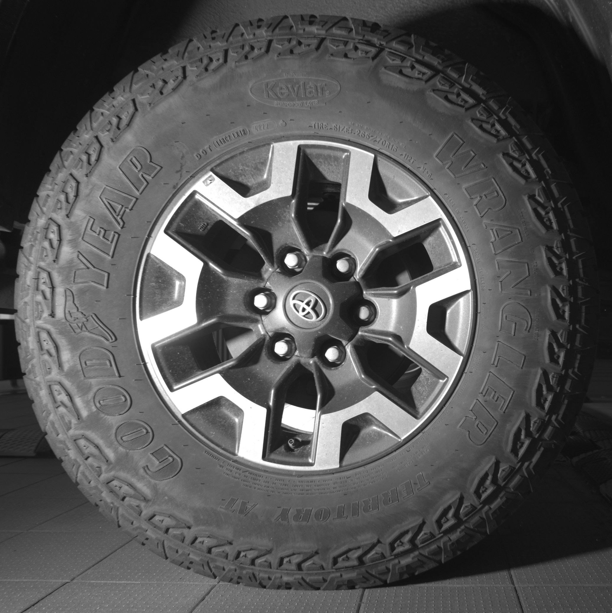 Used 2023 Toyota Tacoma TRD Off-Road AWD/4WD image 15