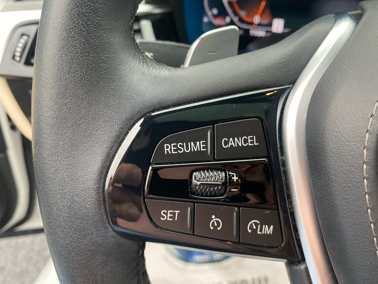 Used 2023 BMW 530i w/ Convenience Package image 18