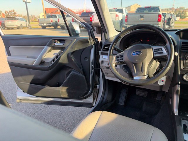 Used 2014 Subaru Forester 2.5i Limited AWD/4WD image 17