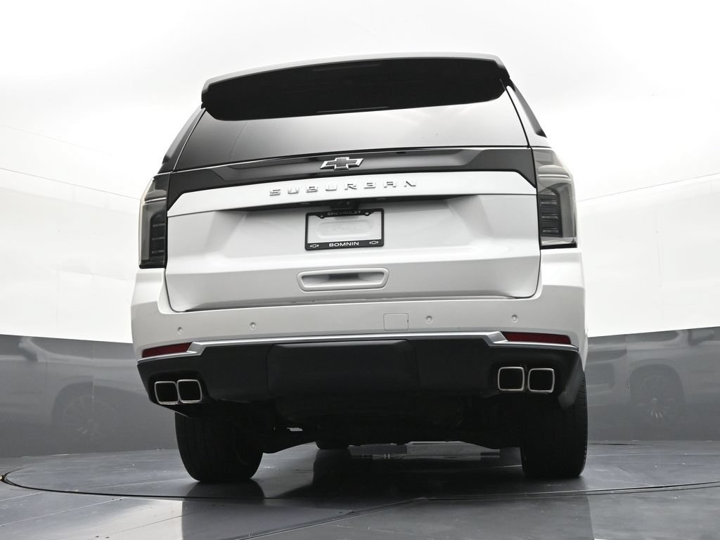 Used 2025 Chevrolet Suburban High Country AWD/4WD image 27