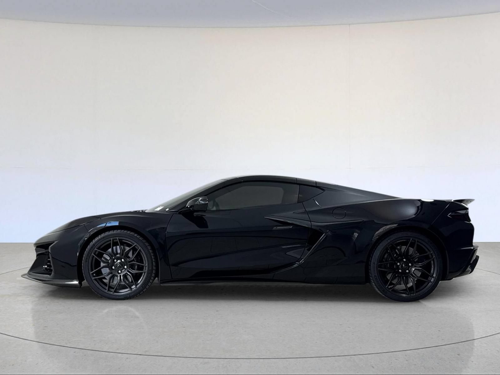 Used 2024 Chevrolet Corvette Z06 w/ Battery Protection Package RWD image 2