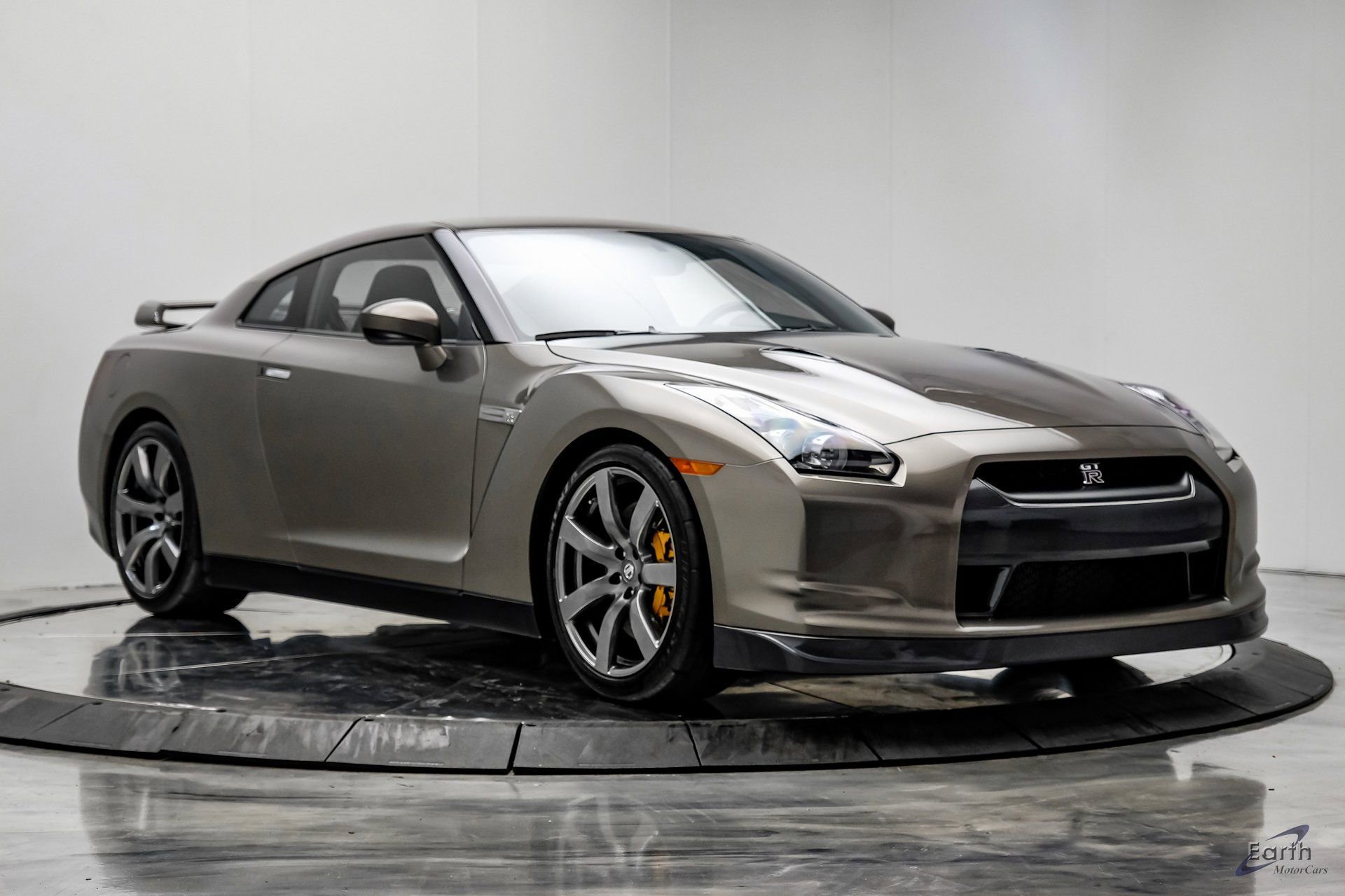 Used 2009 Nissan GT-R Premium image 26