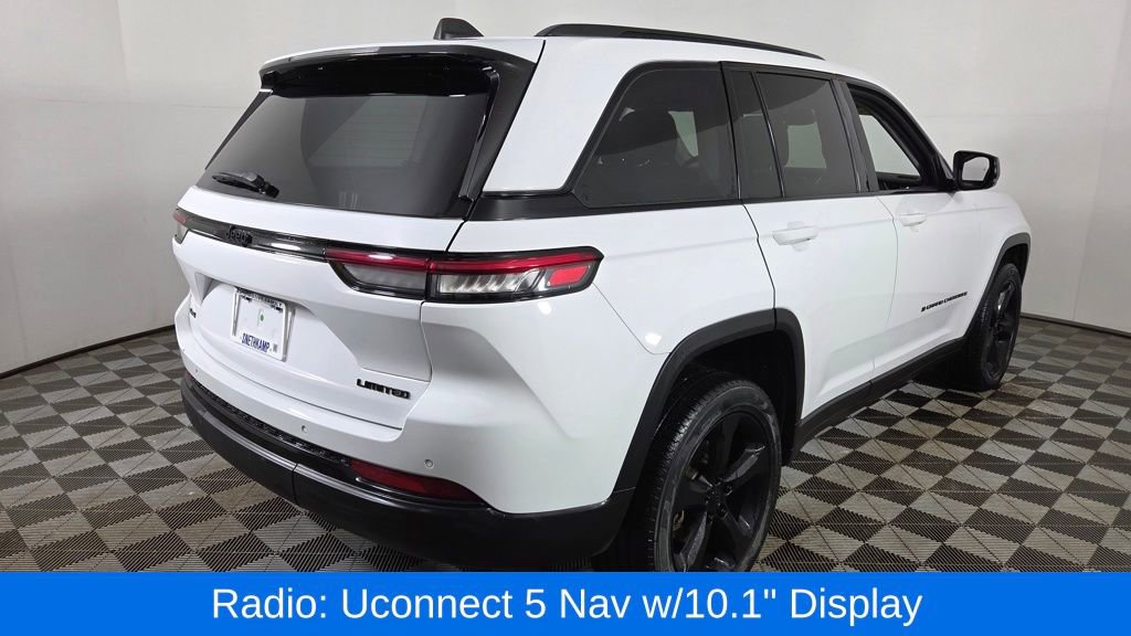 Used 2023 Jeep Grand Cherokee Limited w/ Black Appearance Package image 8