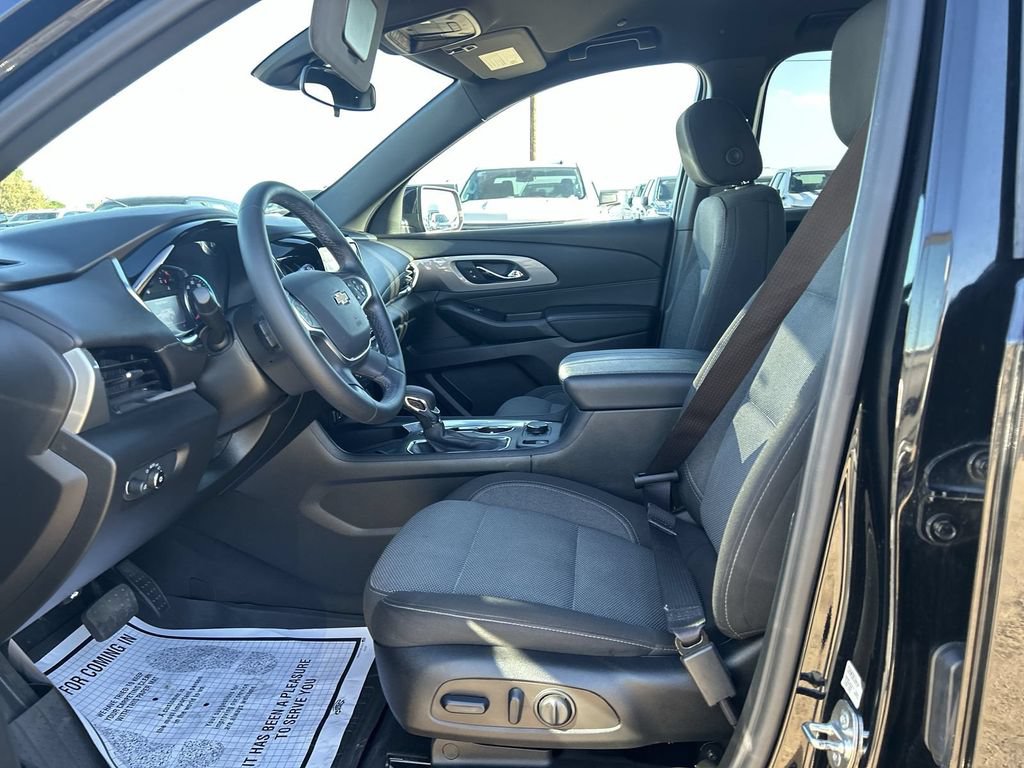 Certified 2023 Chevrolet Traverse LT FWD image 17