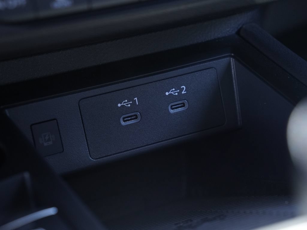New 2026 Nissan Kicks SV FWD image 18