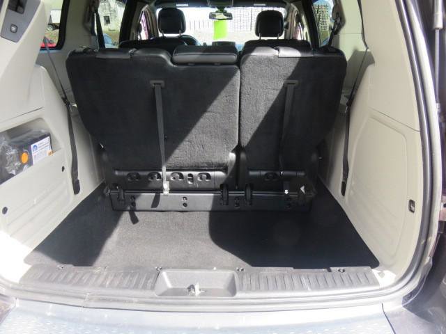 Used 2019 Dodge Grand Caravan SXT image 22