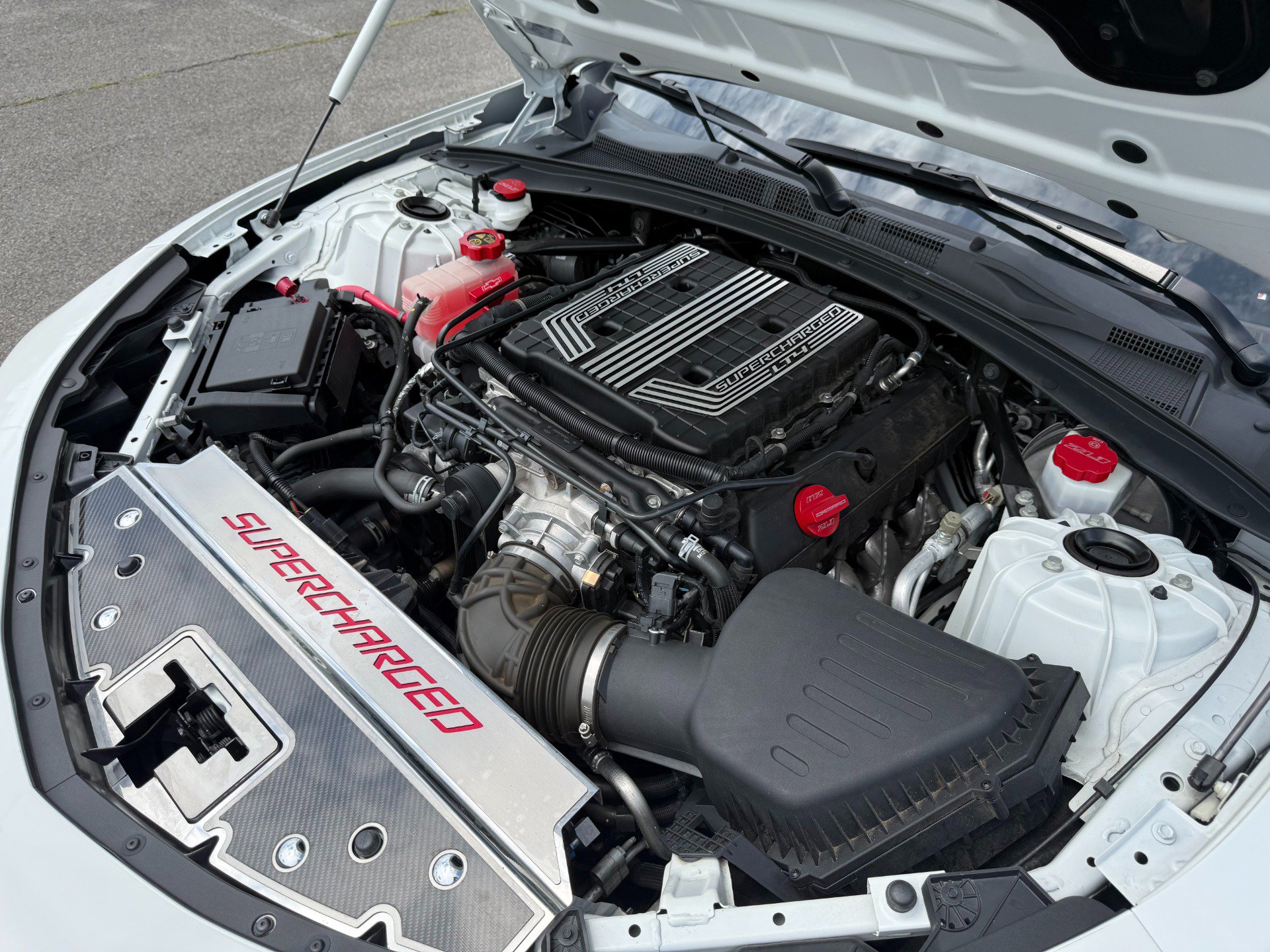 Used 2020 Chevrolet Camaro ZL1 RWD image 46