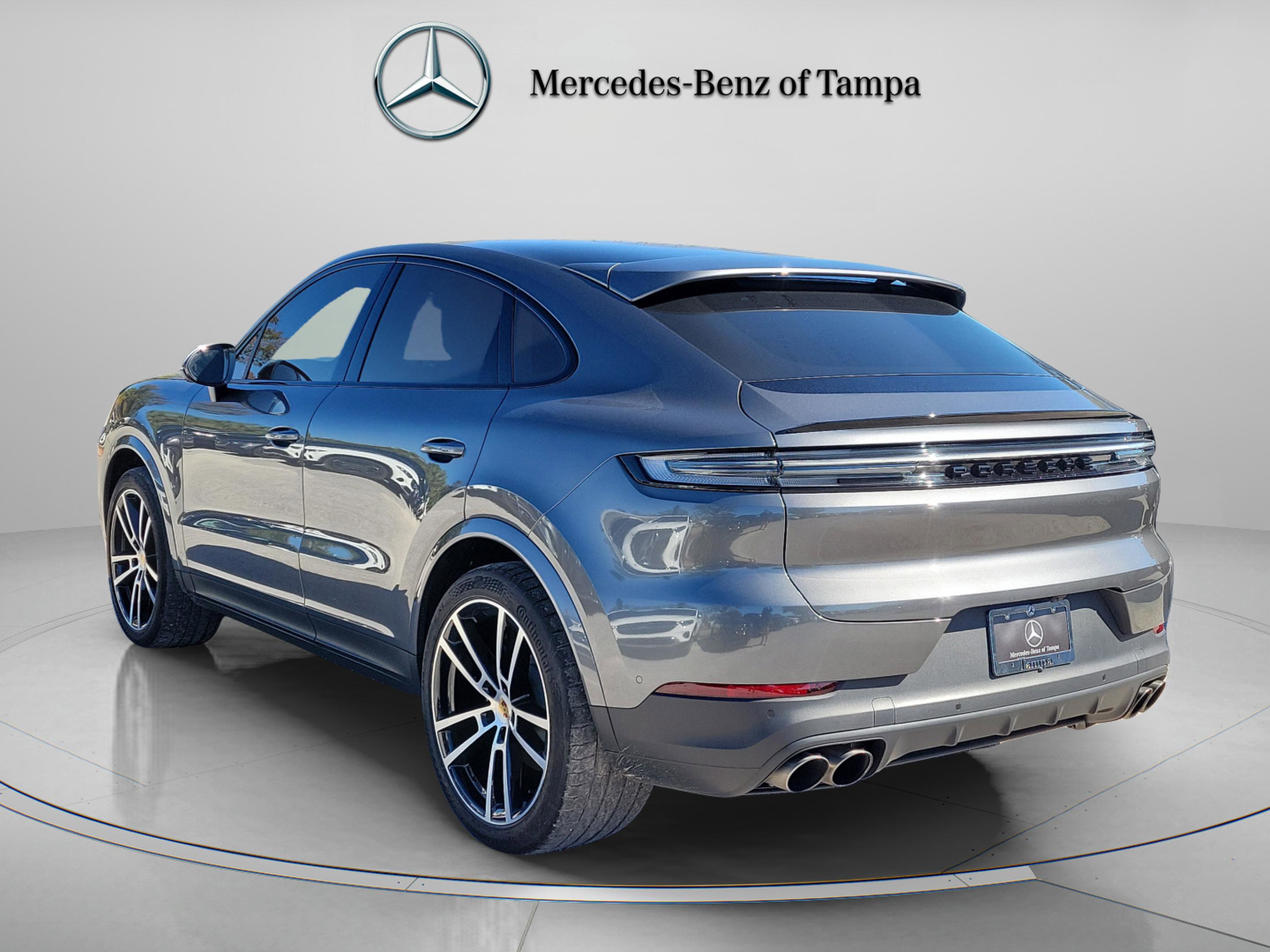 Used 2024 Porsche Cayenne S image 3