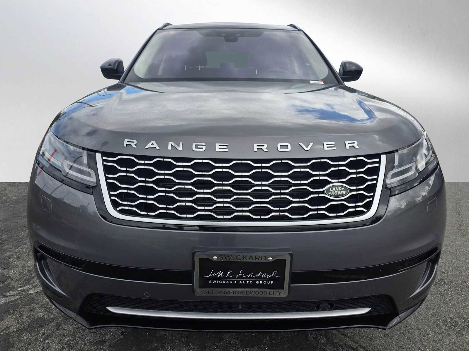 Used 2018 Land Rover Range Rover Velar R-Dynamic SE image 8