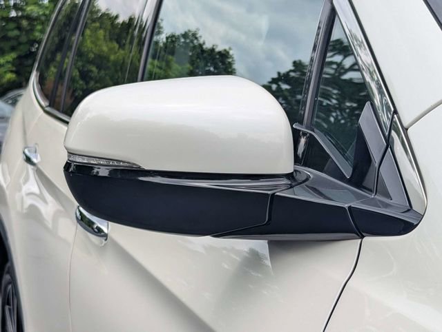 Used 2019 Honda Pilot Touring image 12