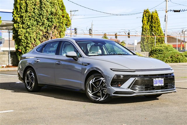 Used 2024 Hyundai Sonata SEL w/ Convenience Package image 2