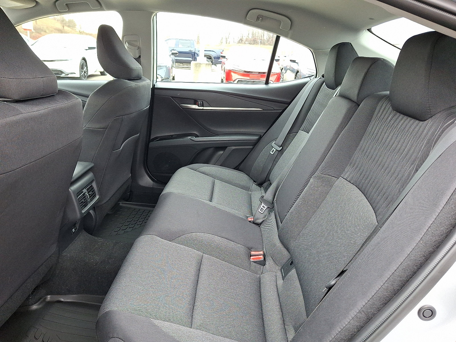 Used 2026 Toyota Camry LE image 10