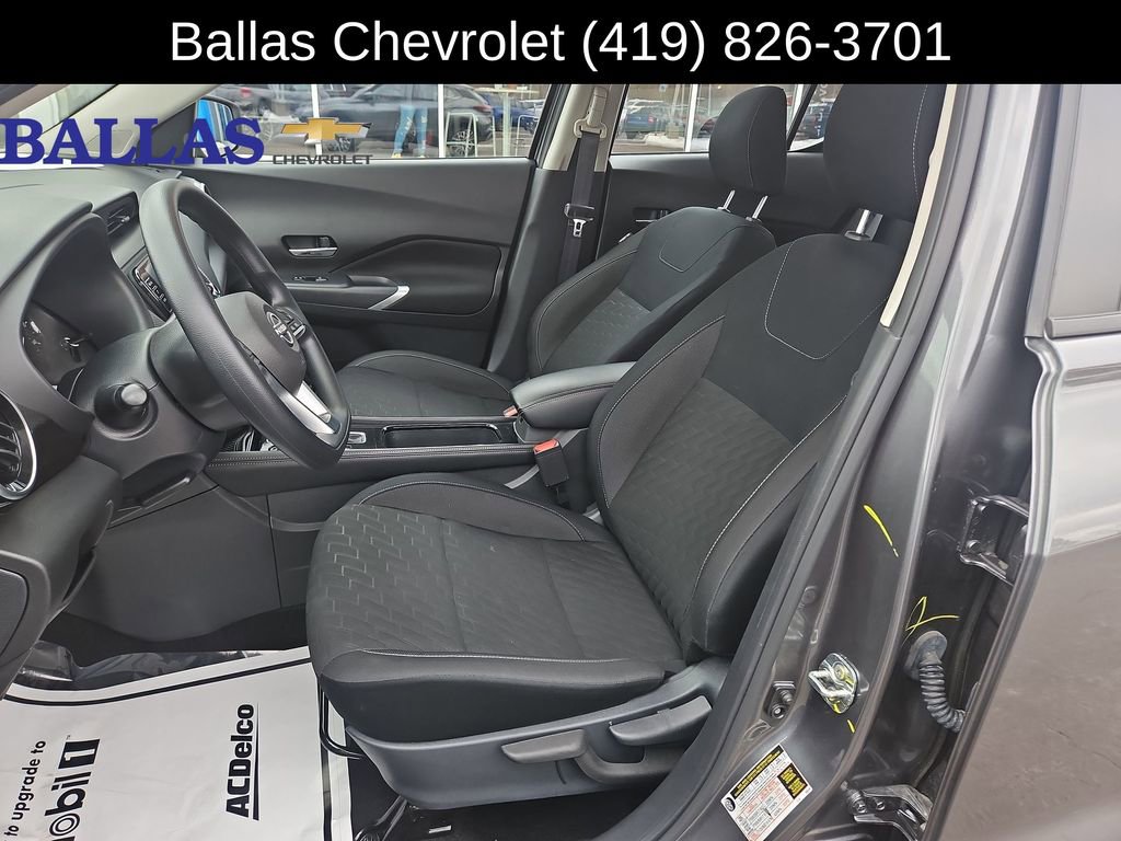 Used 2024 Nissan Kicks SV image 19
