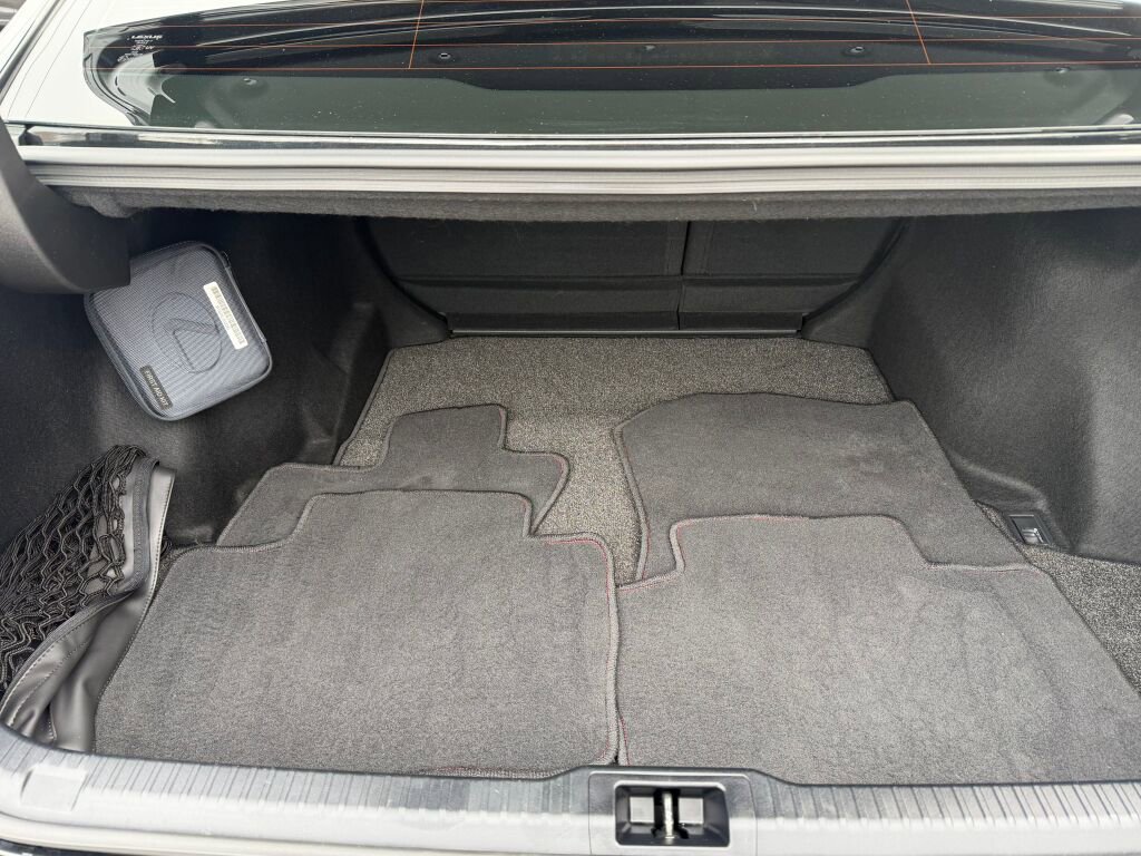 Used 2025 Lexus IS 350 F Sport w/ Navigation Package image 30