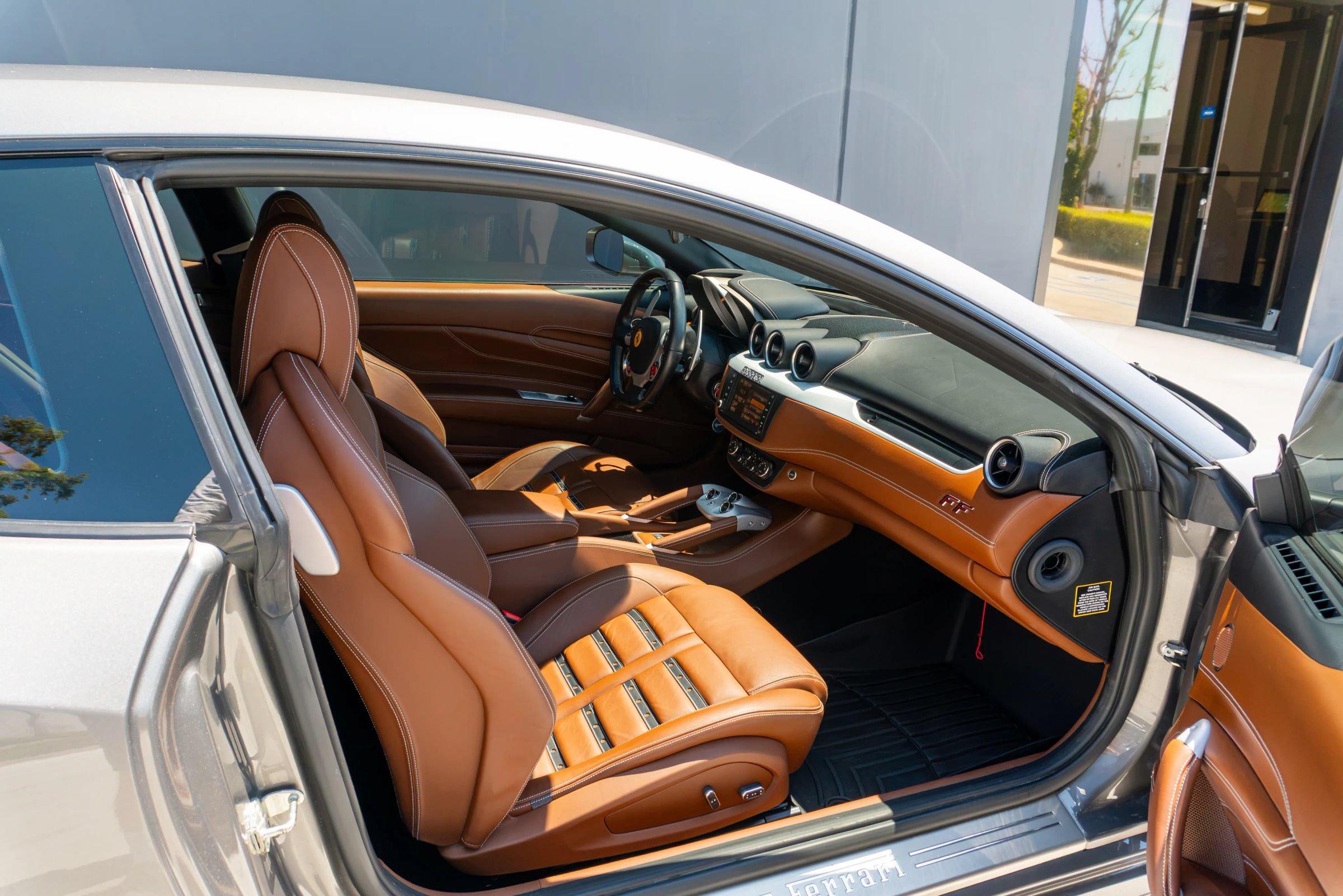 Used 2012 Ferrari FF AWD/4WD image 57
