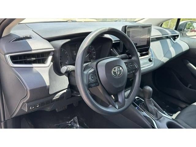 Used 2024 Toyota Corolla LE FWD image 22