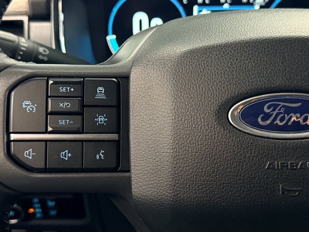 Used 2023 Ford F150 Lariat w/ Trailer Tow Package image 22