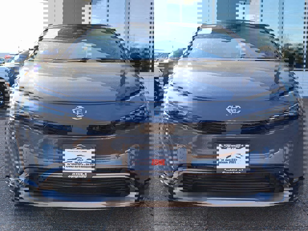 Used 2024 Toyota Prius Limited image 8