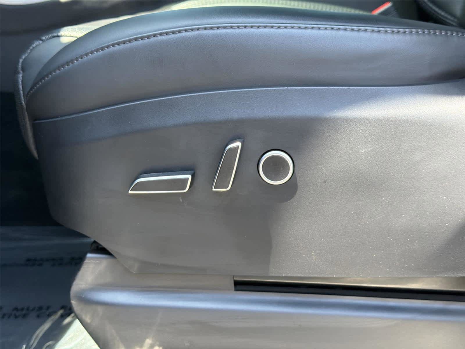 Used 2024 Tesla Model X AWD/4WD image 24