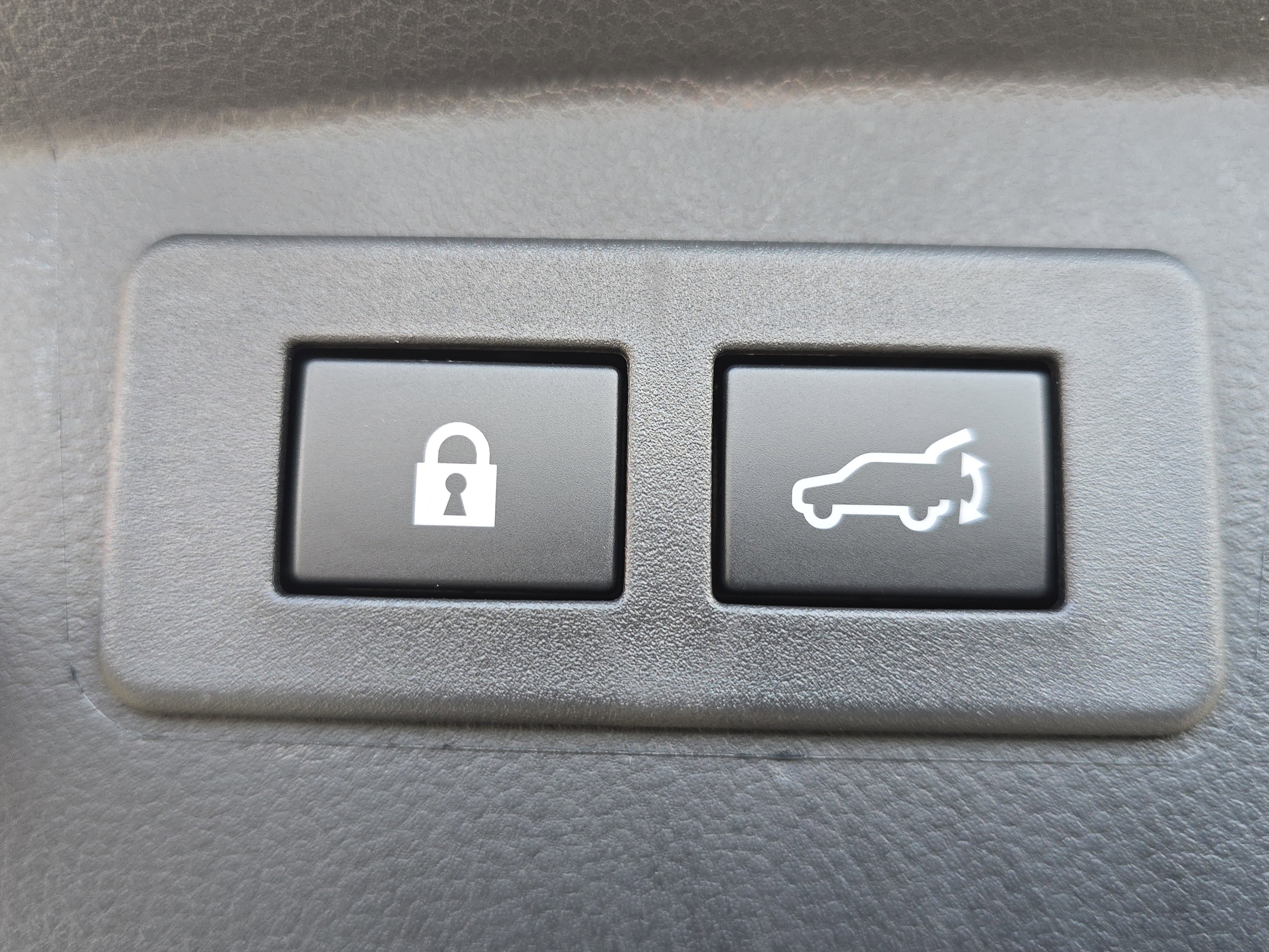 New 2025 Subaru Outback Limited image 18