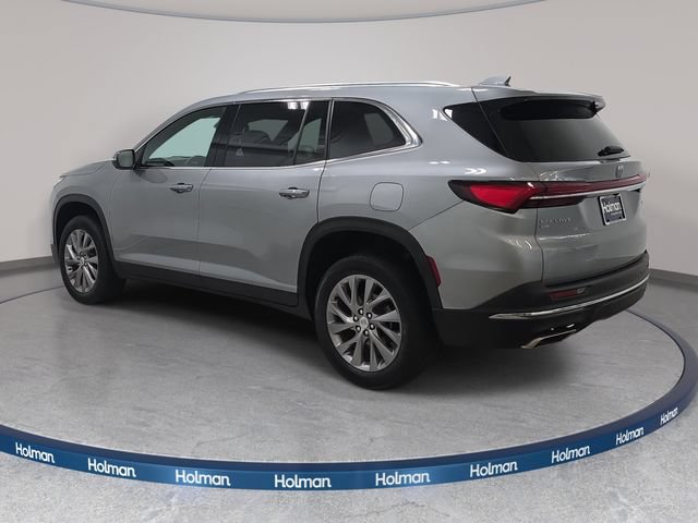 Used 2025 Buick Enclave Preferred AWD/4WD image 8