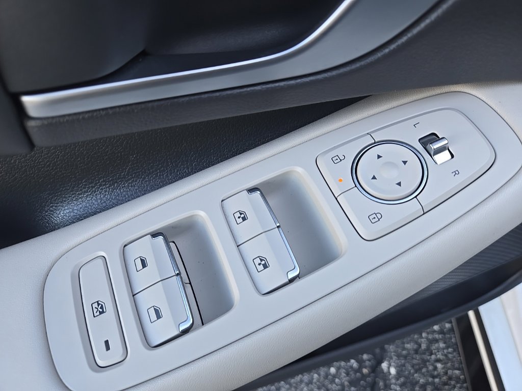 Certified 2024 Hyundai Sonata SEL AWD/4WD image 24