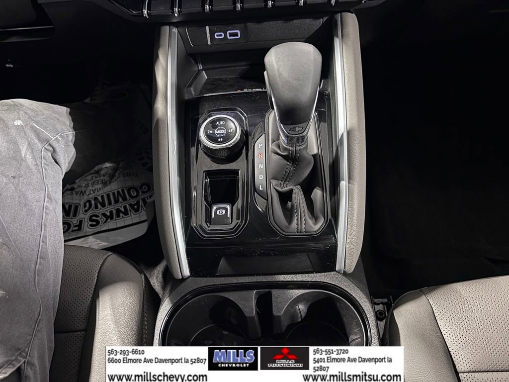 Used 2026 Chevrolet Colorado ZR2 w/ Technology Package image 19